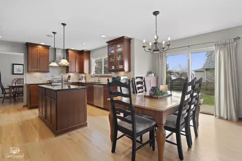 Kitchen - 2704 Discovery Dr, Plainfield, IL 60586 photo 2 of 5