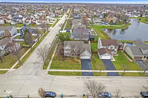 View/Area - 2704 Discovery Dr, Plainfield, IL 60586 photo 2 of 9