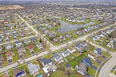 View/Area - 2704 Discovery Dr, Plainfield, IL 60586 photo 1 of 9