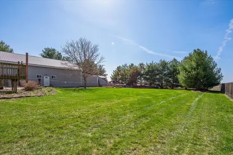 Exterior - 3885 E 2050th Rd, Serena, IL 60549 photo 5 of 5