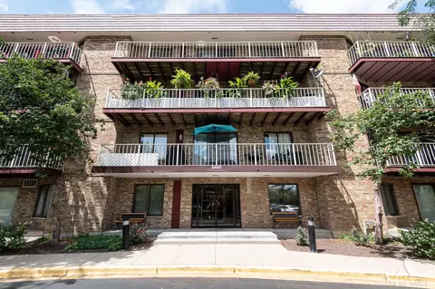 5400 Astor Ln #201, Rolling Meadows, IL 60008
