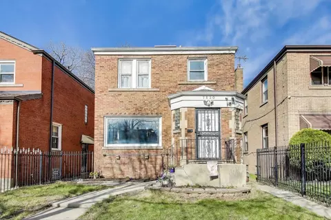 7530 S Yates Blvd, Chicago, IL 60649
