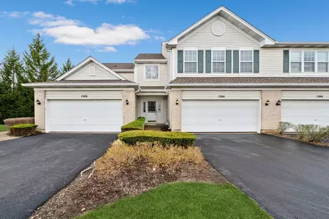 1306 Piper Ct #1306, Crystal Lake, IL 60014
