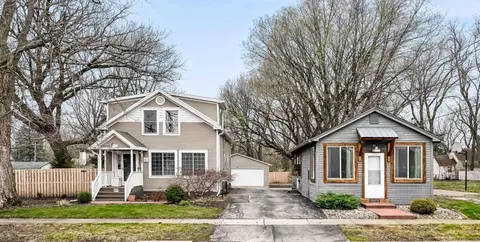 1207 Bunn St, Bloomington, IL 61701