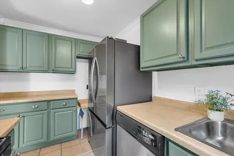 Kitchen - 508 S Edwin St, Champaign, IL 61821 photo 1 of 5