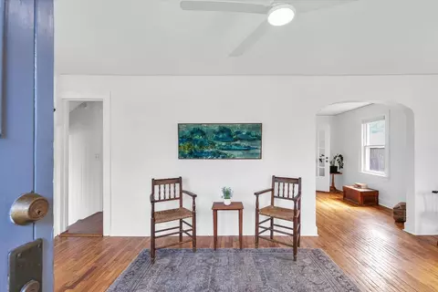 Entry Way - 508 S Edwin St, Champaign, IL 61821 photo 1 of 5