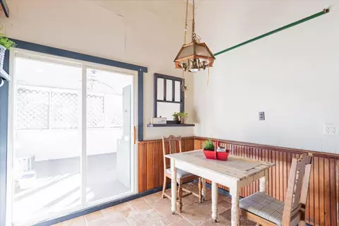Dining - 269 Chicago St, Dewitt, IL 61735 photo 2 of 2