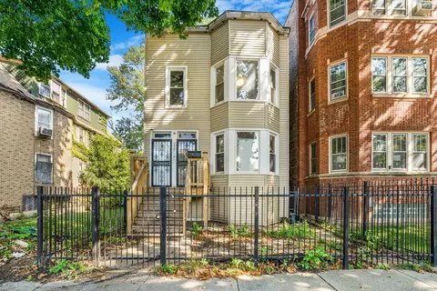 7947 S Burnham Ave, Chicago, IL 60617