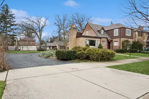 6670 N Ionia Ave, Chicago, IL 60646
