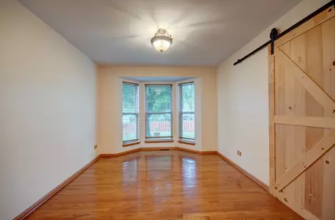 Living - 5615 Cider Grove Ct, Plainfield, IL 60586 photo 3 of 6