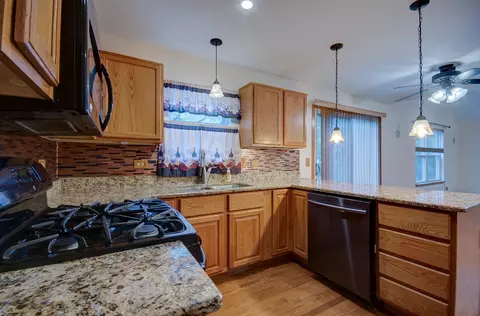 Kitchen - 5615 Cider Grove Ct, Plainfield, IL 60586 photo 2 of 2