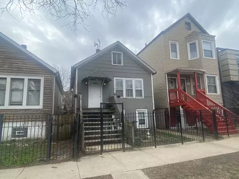 1717 N Mozart Ave, Chicago, IL 60647