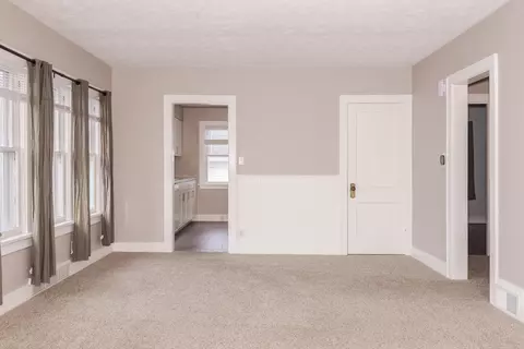 501 S Linden St, Normal, IL 61761 photo 9