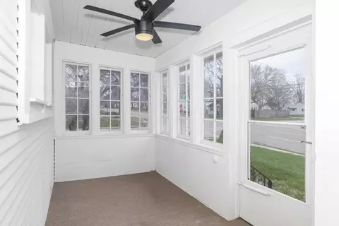 501 S Linden St, Normal, IL 61761 photo 5