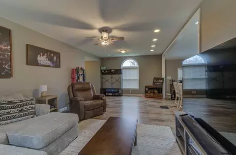 Other - 306 E Barker St, Tuscola, IL 61953 photo 2 of 3