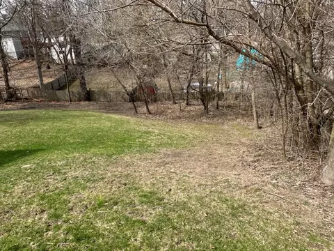 10 S Maple Ave, Fox Lake, IL 60020 photo 2