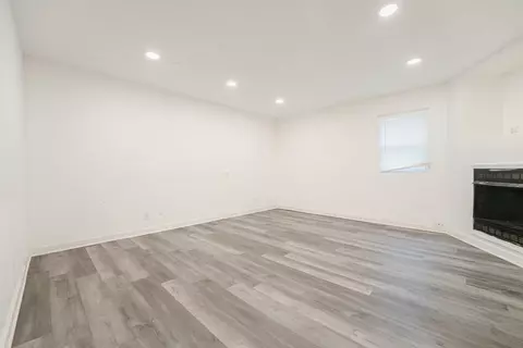 Living - 15731 St Louis Ave, Markham, IL 60428 photo 1 of 5