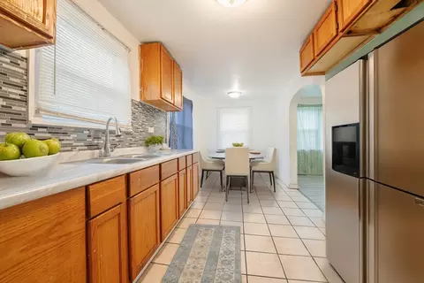 Kitchen - 15731 St Louis Ave, Markham, IL 60428 photo 2 of 4