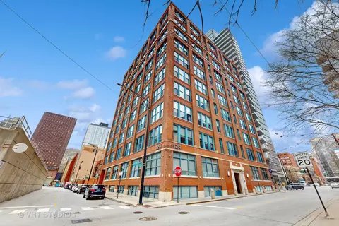 124 W Polk St #904, Chicago, IL 60605