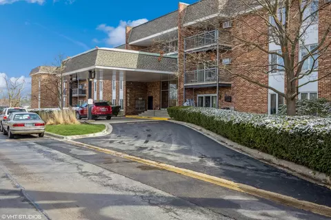 3913 Saratoga Ave #G-205, Downers Grove, IL 60515