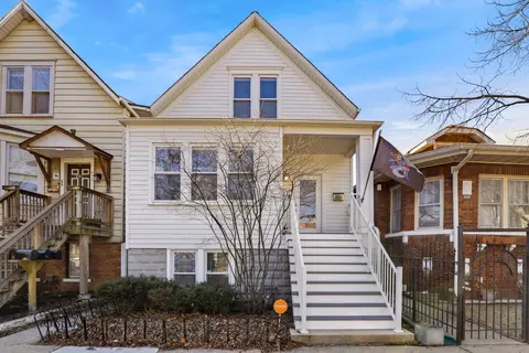 2729 W Melrose St, Chicago, IL 60618