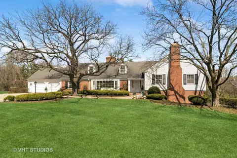 1542 Durham Dr, Inverness, IL 60067