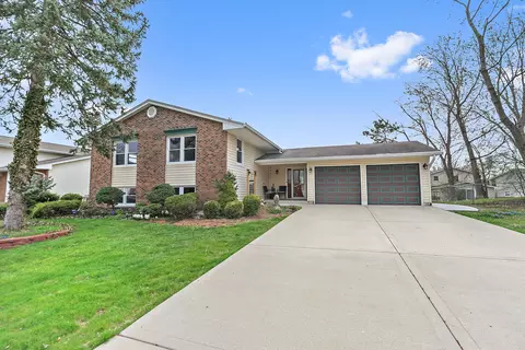 1477 Worden Way, Elk Grove Village, IL 60007