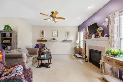 Living - 503 Cobblestone Cir, Harvard, IL 60033 photo 2 of 3