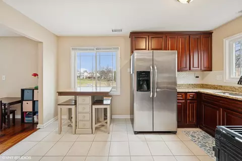1460 Cameron Ct, Hoffman Estates, IL 60010 photo 10