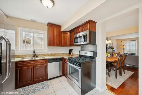 1460 Cameron Ct, Hoffman Estates, IL 60010 photo 7