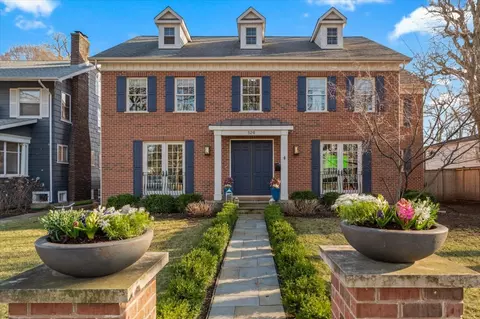526 Sunset Rd, Winnetka, IL 60093