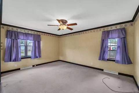 249 E Morris St, Bement, IL 61813 photo 27