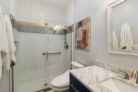 Bath - 32512 Millstone Cir, Lakemoor, IL 60051 photo 3 of 4