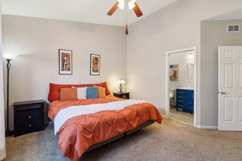Bedroom - 32512 Millstone Cir, Lakemoor, IL 60051 photo 5 of 7