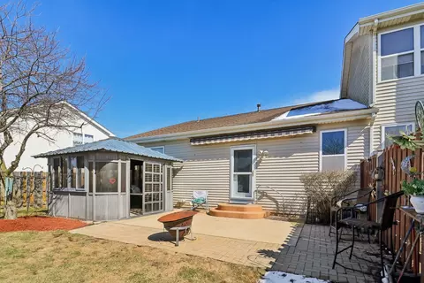 Exterior - 32512 Millstone Cir, Lakemoor, IL 60051 photo 7 of 8