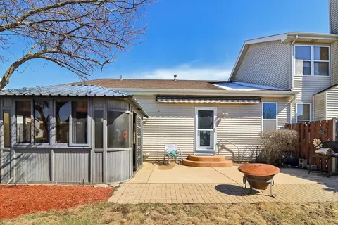 Exterior - 32512 Millstone Cir, Lakemoor, IL 60051 photo 2 of 8