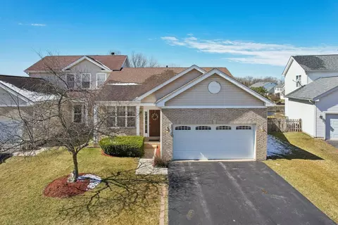 Exterior - 32512 Millstone Cir, Lakemoor, IL 60051 photo 8 of 8