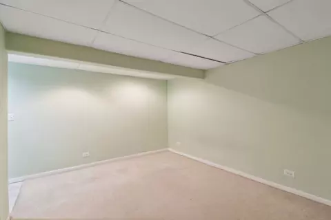 Bedroom - 32512 Millstone Cir, Lakemoor, IL 60051 photo 7 of 7