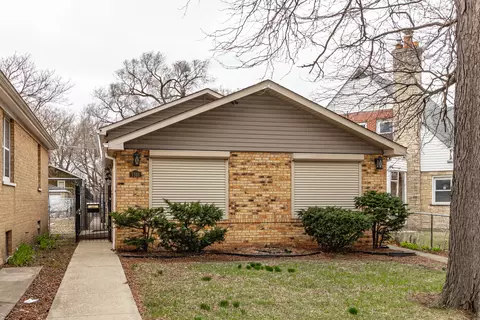 7740 S Paxton Ave, Chicago, IL 60649