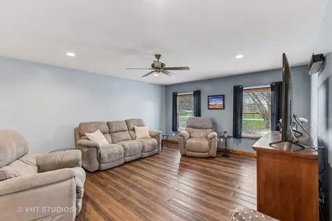 156 E Corning Rd, Beecher, IL 60401 photo 17