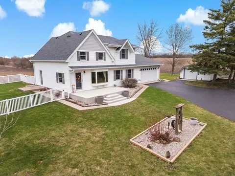 156 E Corning Rd, Beecher, IL 60401 photo 2