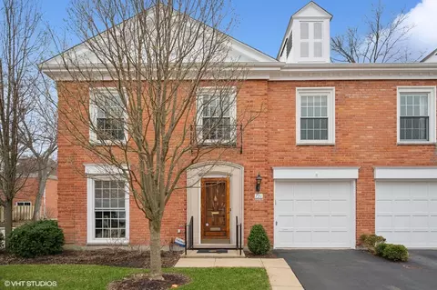 731 Lexington Ct, Northbrook, IL 60062