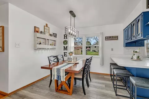Dining - 3695 School Dr, Morris, IL 60450 photo 1 of 1