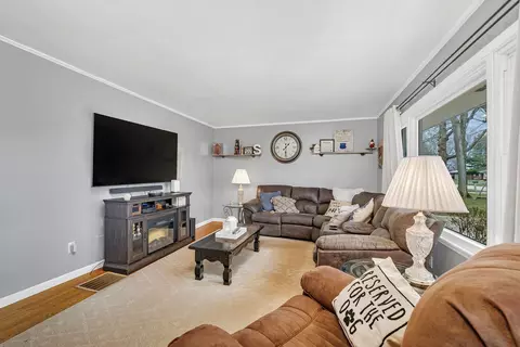 Living - 3695 School Dr, Morris, IL 60450 photo 1 of 1