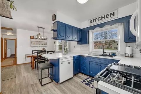 Kitchen - 3695 School Dr, Morris, IL 60450 photo 6 of 6