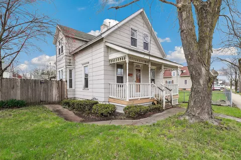 1203 N Broadway St, Joliet, IL 60435