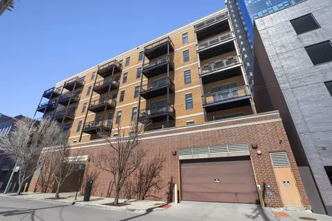 725 N Aberdeen St #508, Chicago, IL 60642