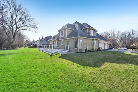 Exterior - 1054 Hudson Ct, Bartlett, IL 60103 photo 5 of 6