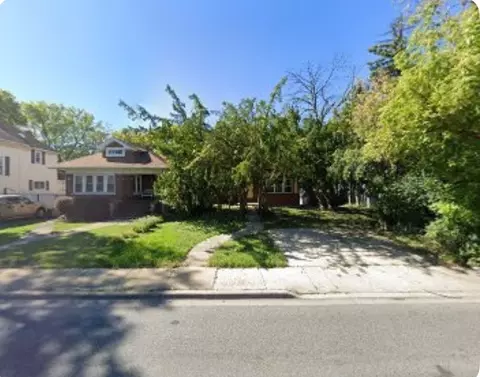 618 N 1st Ave, Maywood, IL 60153