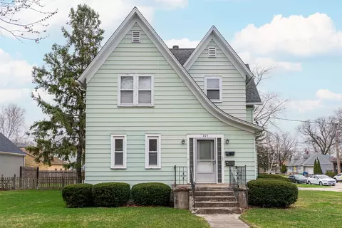 405 S 405 12 S 7th St, Dekalb, IL 60115 photo 2